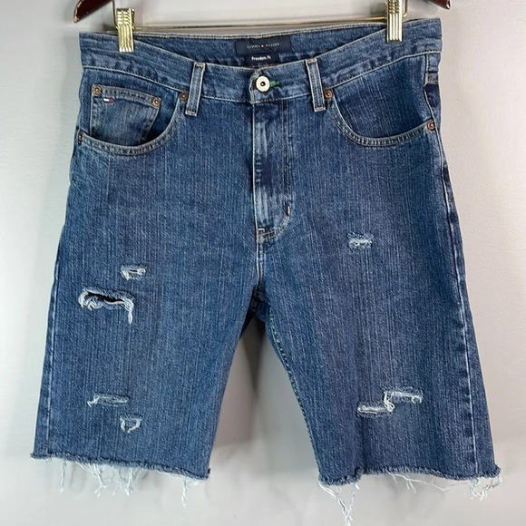 TOMMY HILFIGER Mens Upcycled Cutoffs Jean Shorts Freedom Midwash Distressed 32 - Picture 11 of 11
